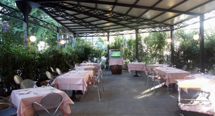 The Enoteca Dehors